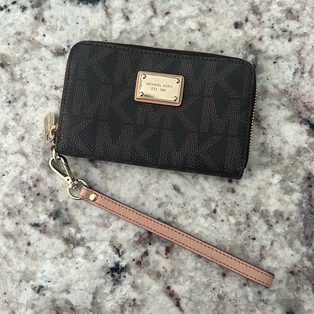 MICHAEL KORS Zip Around Signature Wristlet Wallet Jet Set Brown Logo MK